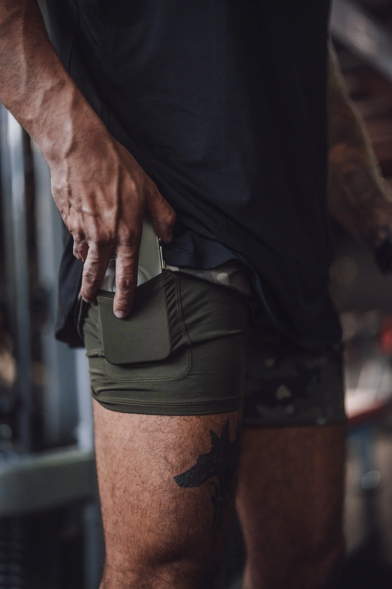 MEN'S | HYBRID SHORT : EVERGREEN CAMO - Image 7