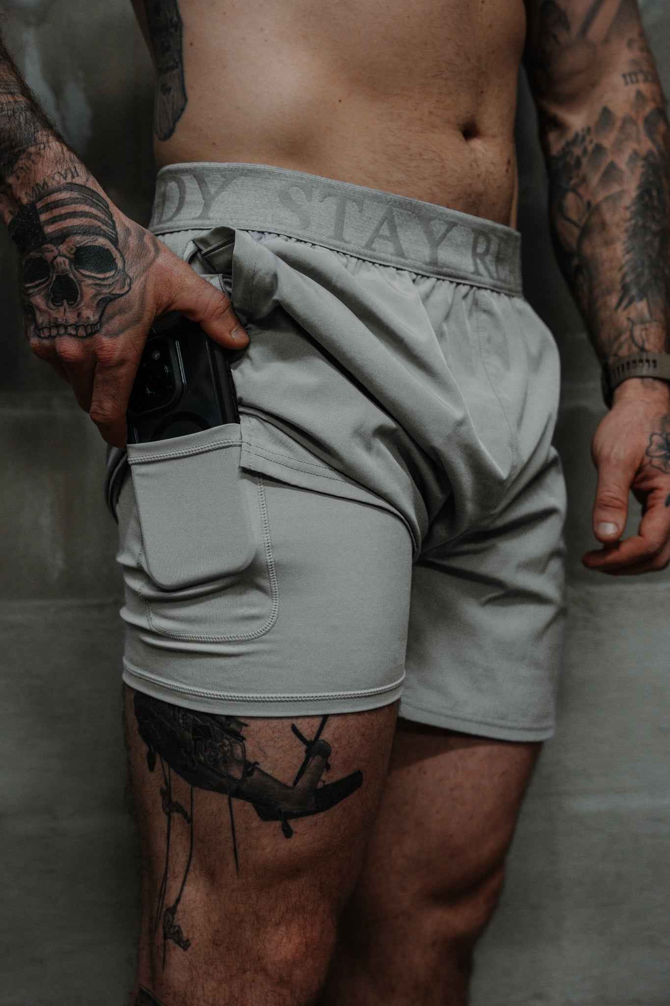 MEN'S | MOTTO SHORT : LUNAR ROCK - Image 5