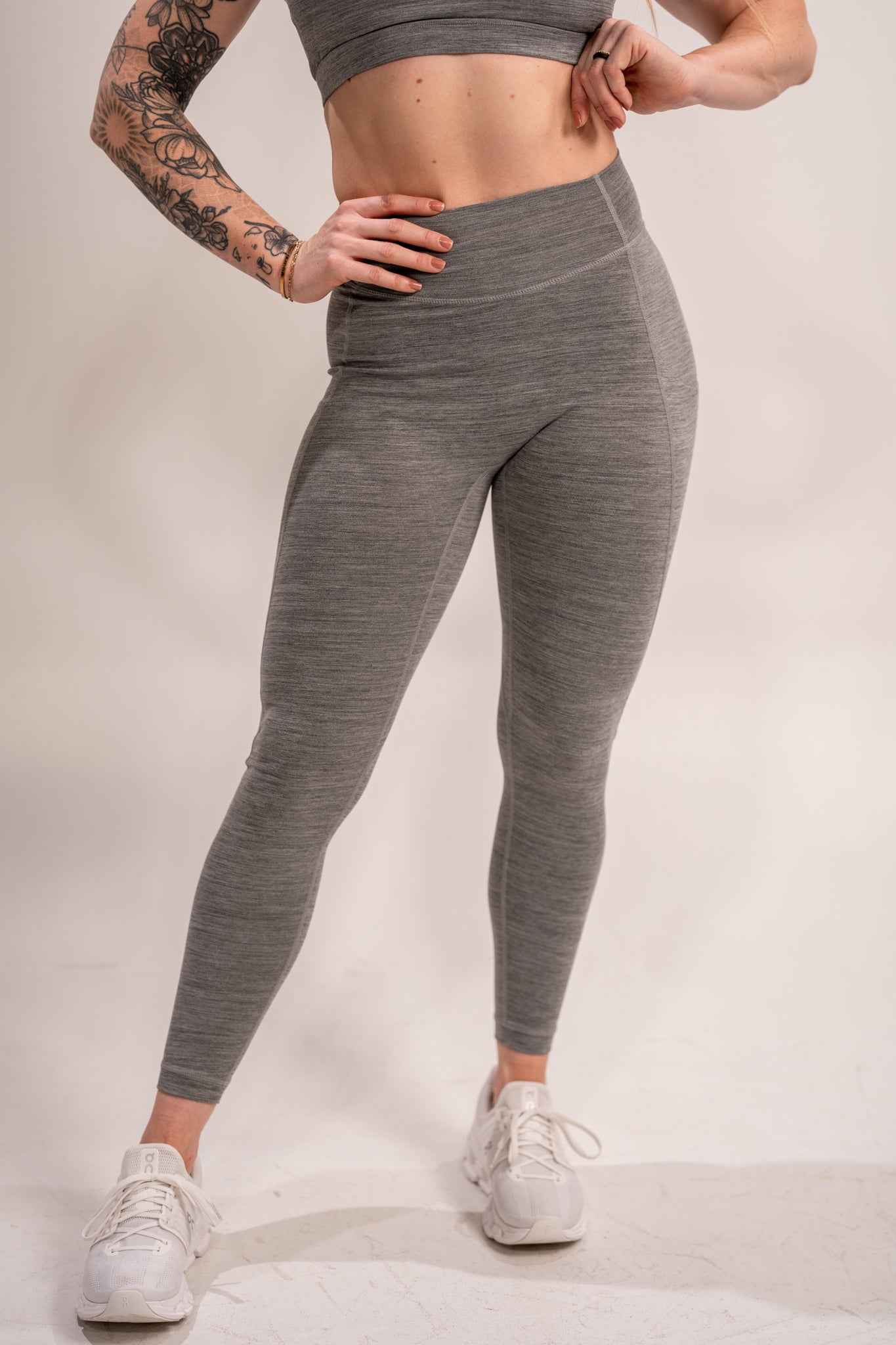 WOMEN'S | DEBUT MEGA-HIGH-RISE LEGGING : GRAY - Image 3