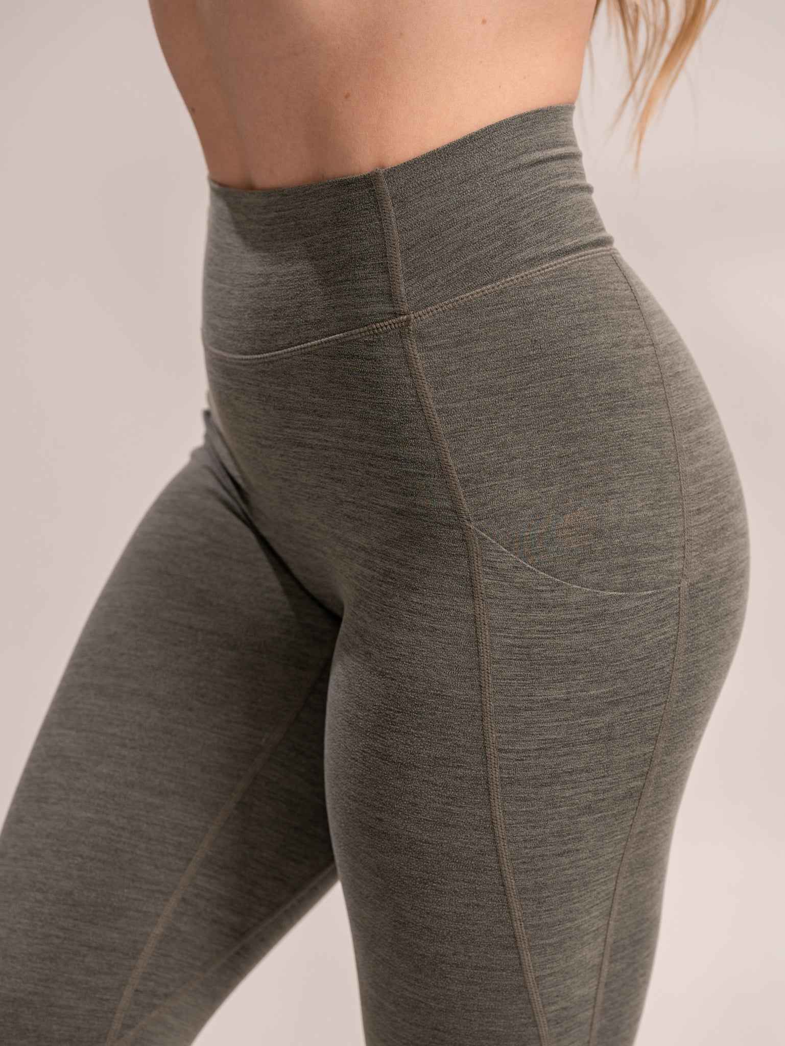 WOMEN'S | DEBUT MEGA-HIGH-RISE LEGGING : IVY - Image 5