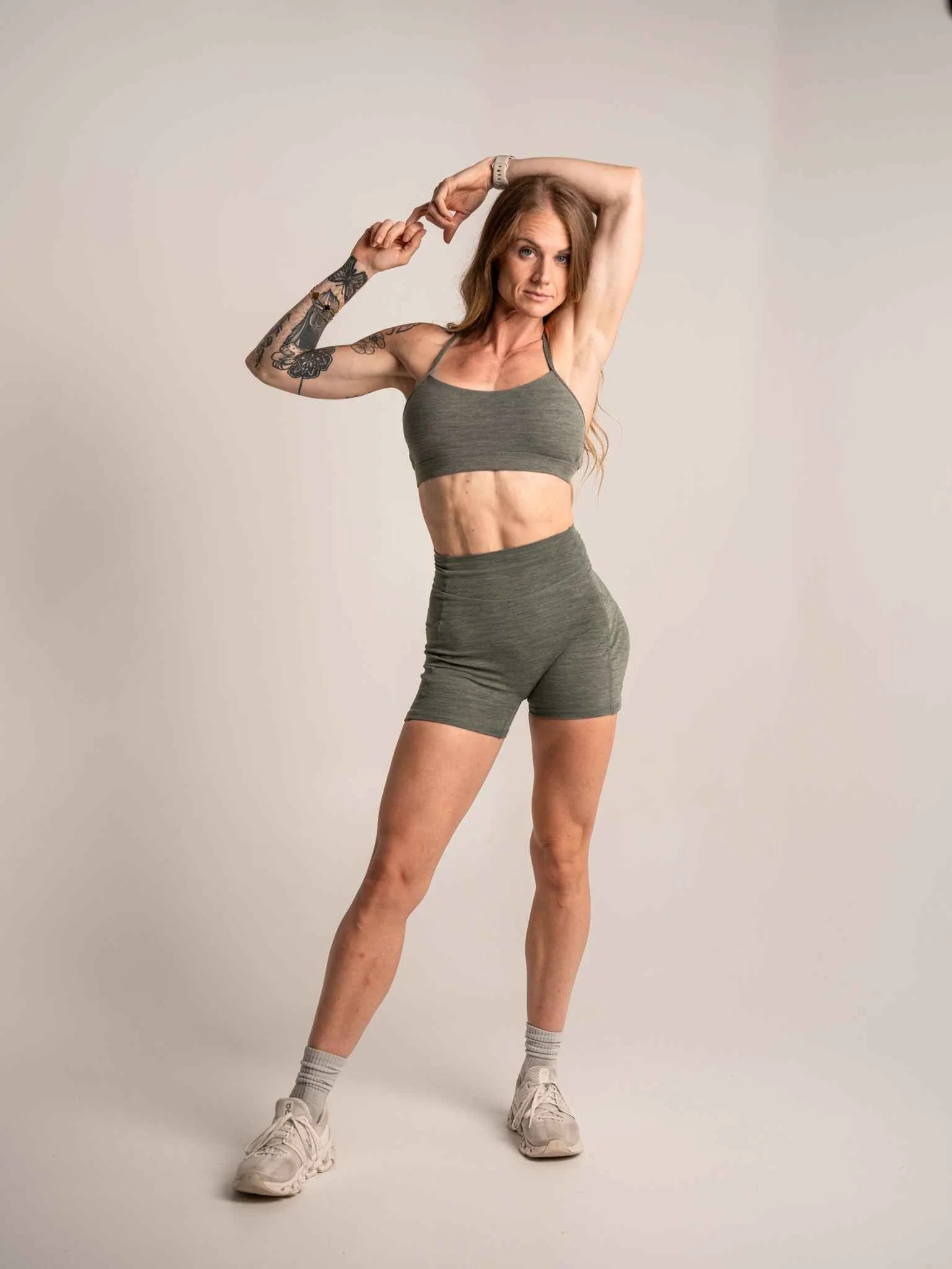WOMEN'S | DEBUT SPORTS BRA : IVY - Image 3